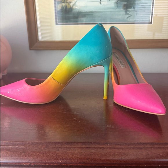 Chelsea & Violet Pink and Orange Heels - Picture 5 of 5